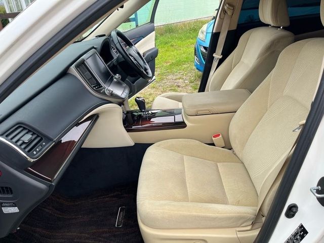 Toyota CROWN SEDAN 2013-02 10851-10