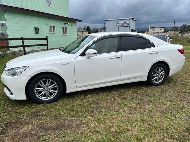 Toyota CROWN SEDAN 2013-02 10851-4
