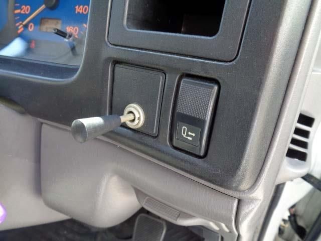 Mazda TITAN 2004-06 20543-8