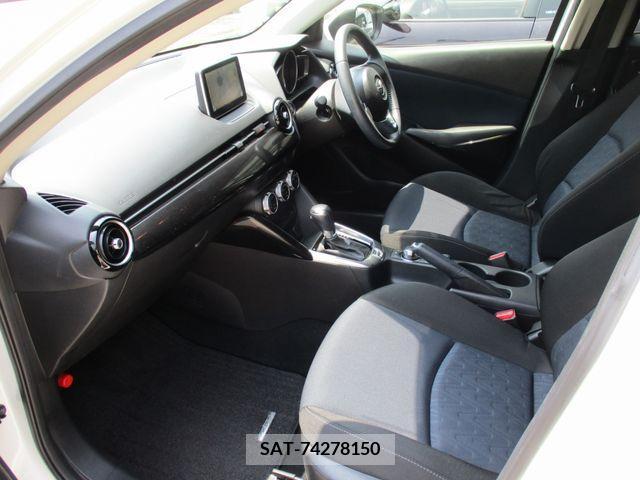Mazda DEMIO 2015-05 267619-2