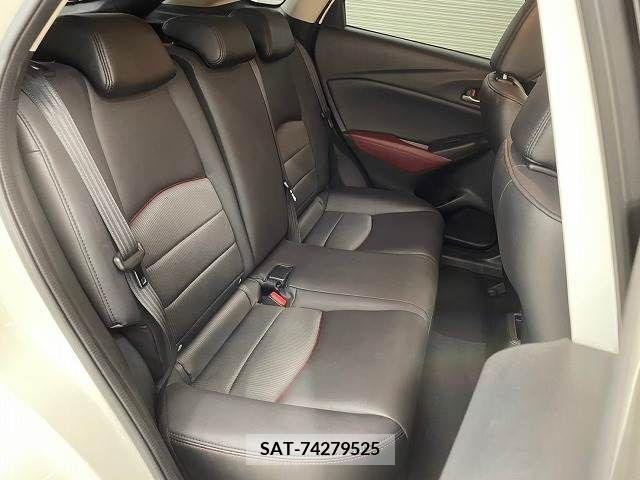 Mazda CX-3 2016-02 330973-8