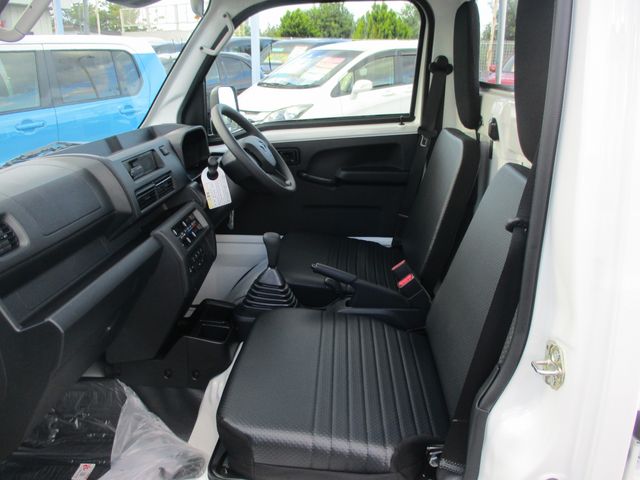 Daihatsu HIJET TRUCK 2023-06 14549-24