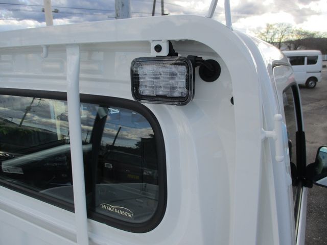 Daihatsu HIJET TRUCK 2023-06 14549-25