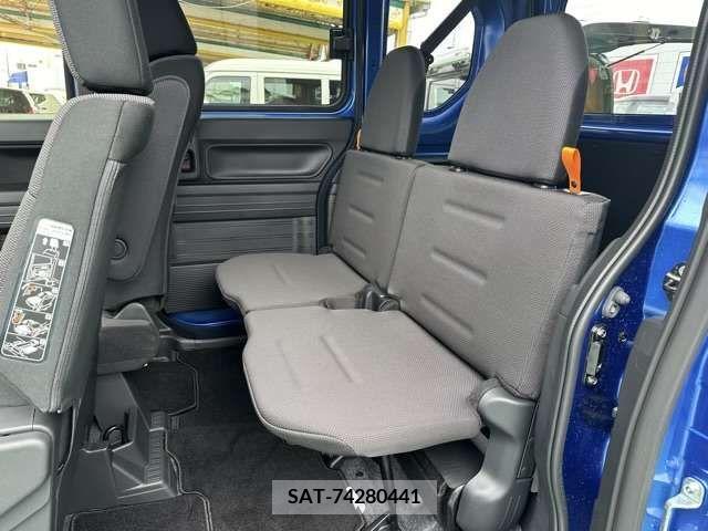 Honda N-VAN 2023-10 307967-3