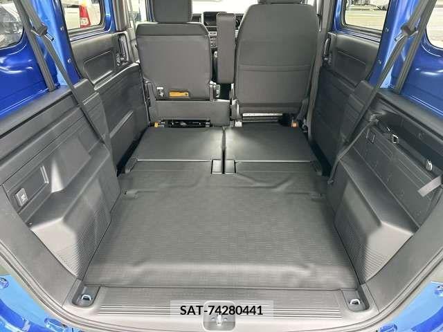 Honda N-VAN 2023-10 307967-8