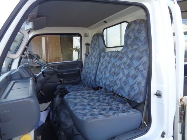 Nissan ATLAS 2000-01 196538-8
