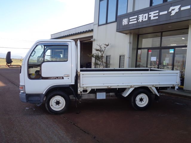 Nissan ATLAS 2000-01 196538-5