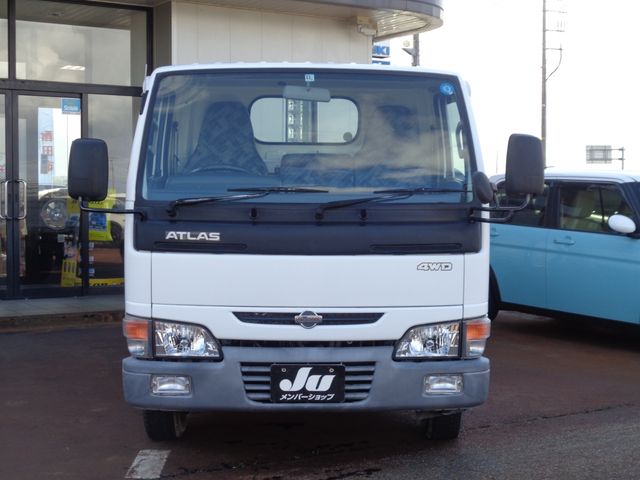 Nissan ATLAS 2000-01 196538-3
