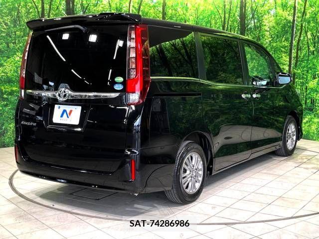 Toyota ESQUIRE 2015-03 336029-17