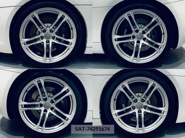 Audi R8 2010-12 224947-17