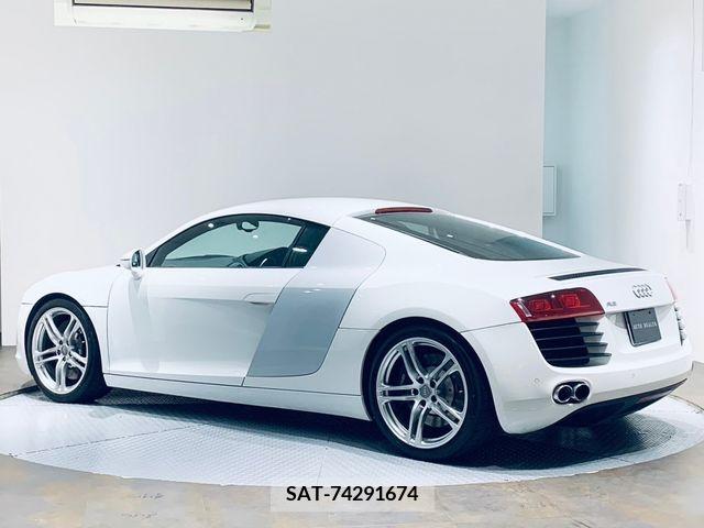 Audi R8 2010-12 224947-8