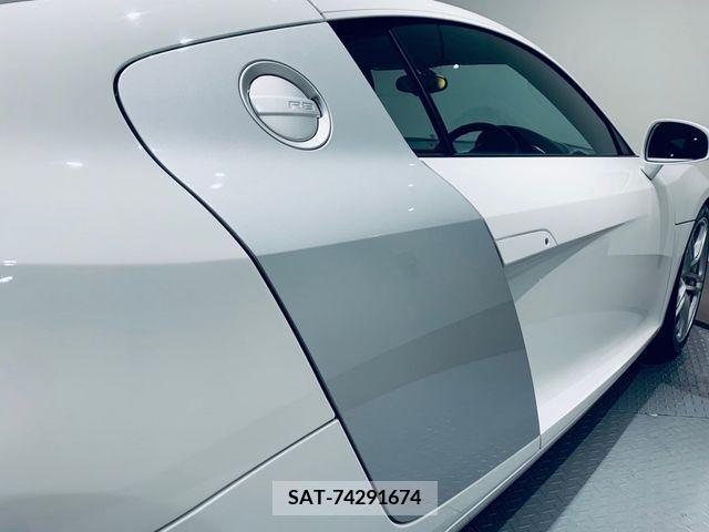 Audi R8 2010-12 224947-12