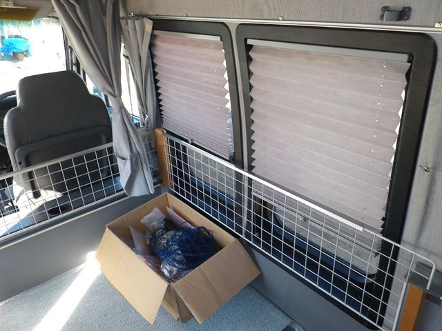 Isuzu ELF UT 2000-01 450-17