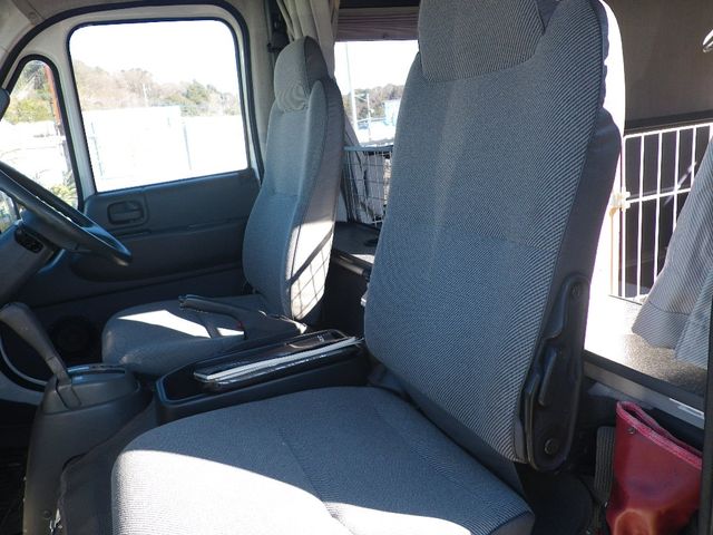 Isuzu ELF UT 2000-01 450-6