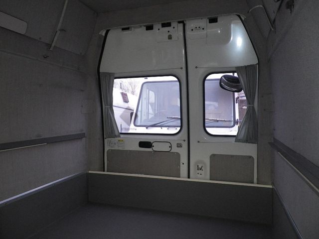 Isuzu ELF UT 2000-01 450-10