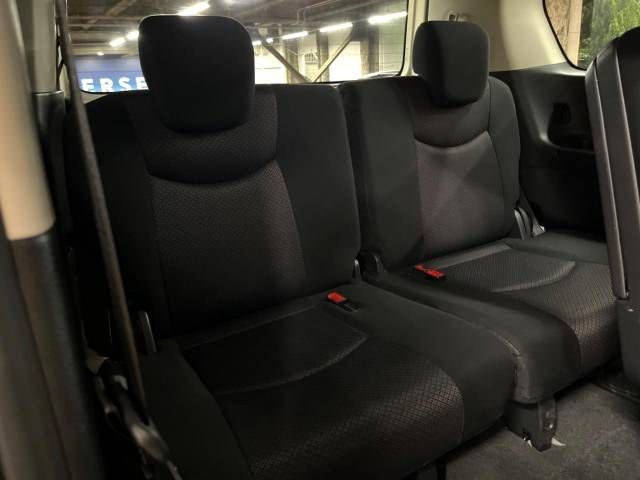 Nissan SERENA 2013-06 196682-10