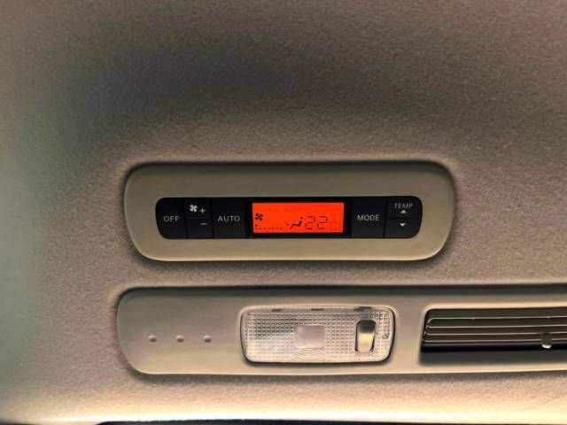Nissan SERENA 2013-06 196682-6
