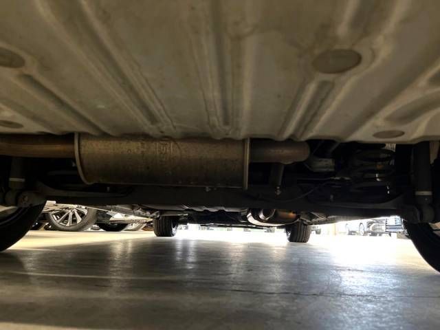 Nissan SERENA 2013-06 196682-19