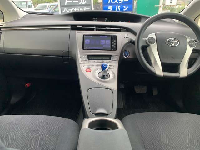 Toyota PRIUS 2012-02 2790-8