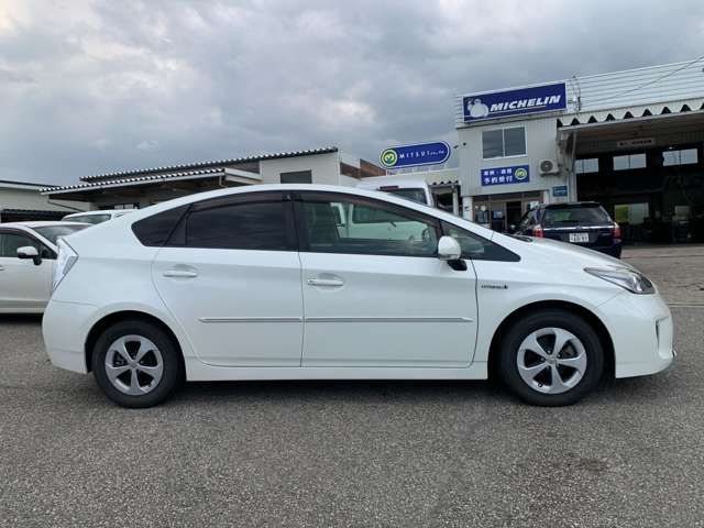 Toyota PRIUS 2012-02 2790-7