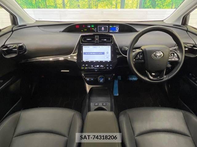 Toyota PRIUS 2021-02 341834-1