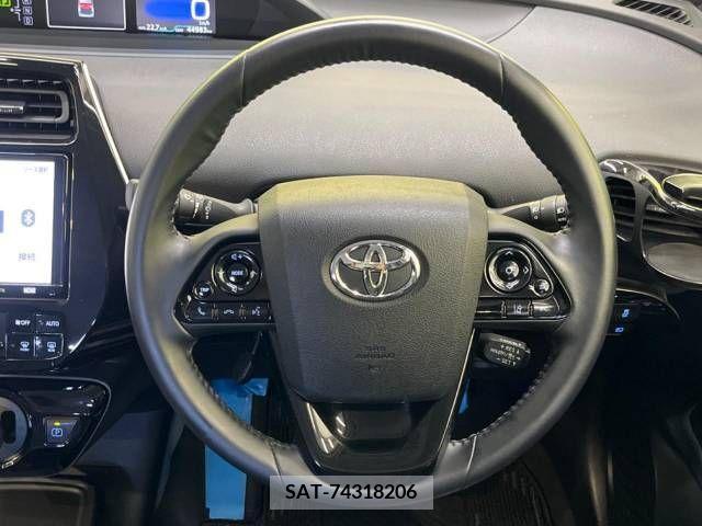 Toyota PRIUS 2021-02 341834-12