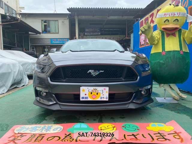 Ford MUSTANG 2021-08 270008-2