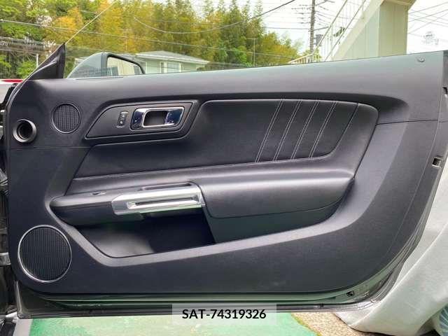 Ford MUSTANG 2021-08 270008-10