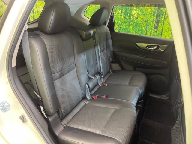 Nissan X-TRAIL 2016-01 190800-9