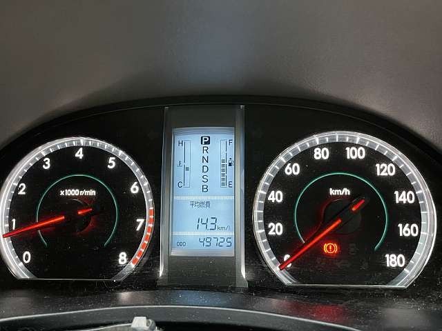Toyota PREMIO 2010-10 181553-6