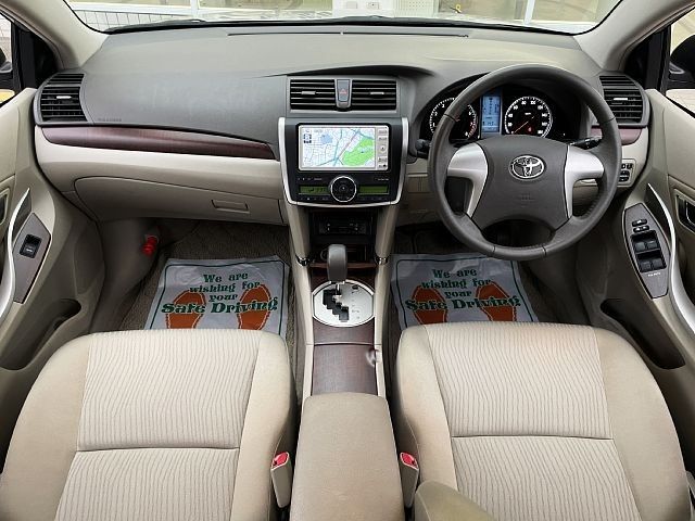 Toyota PREMIO 2010-10 181553-1
