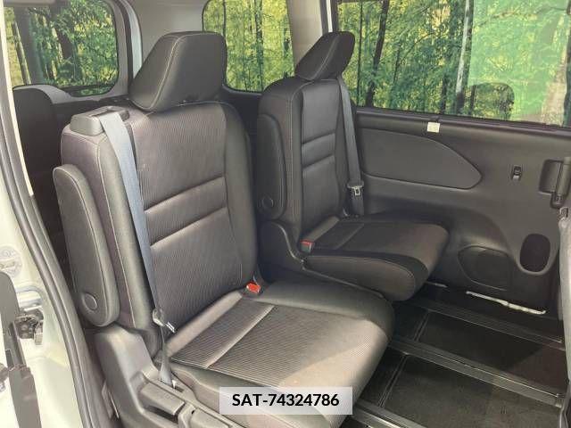 Nissan SERENA 2018-06 367687-13