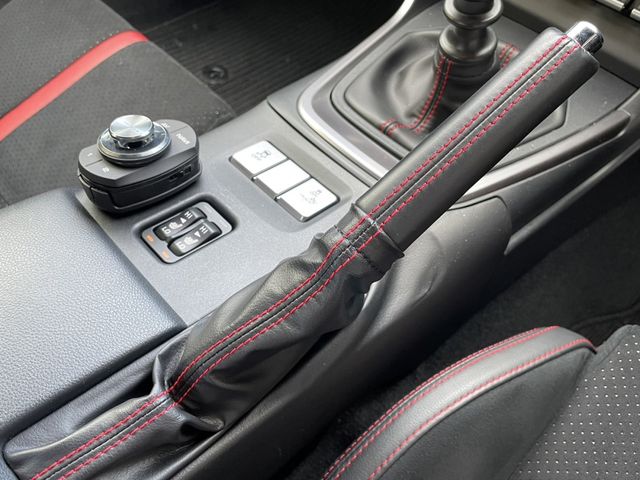 Subaru BRZ 2021-09 196266-18