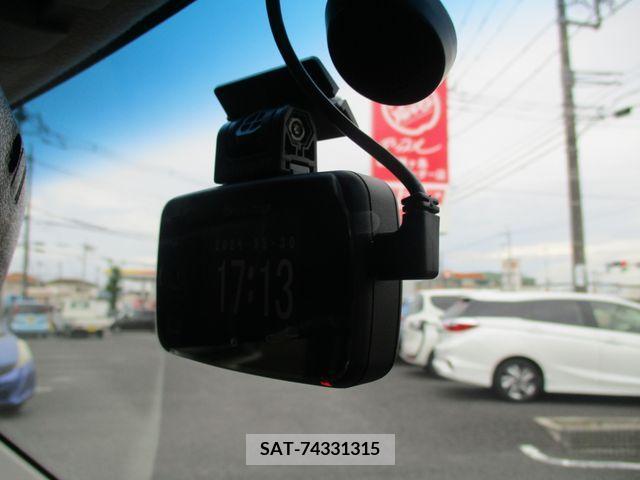 Honda N-ONE 2013-01 279741-11