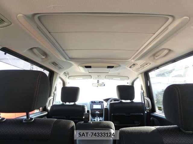 Nissan SERENA 2011-02 256172-9