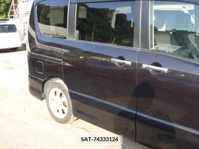 Nissan SERENA 2011-02 256172-19