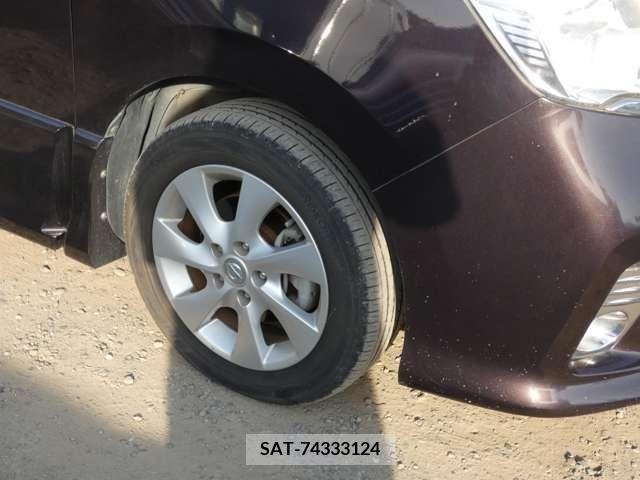 Nissan SERENA 2011-02 256172-17