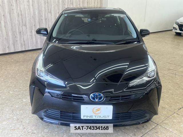 Toyota PRIUS 2022-02 382732-1