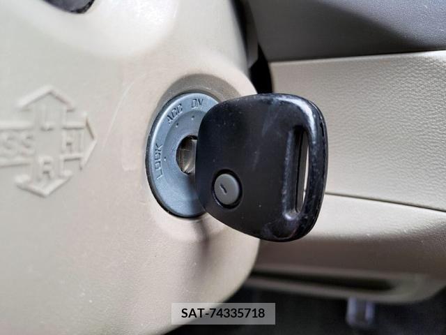 Mazda CAROL 2013-06 305274-12