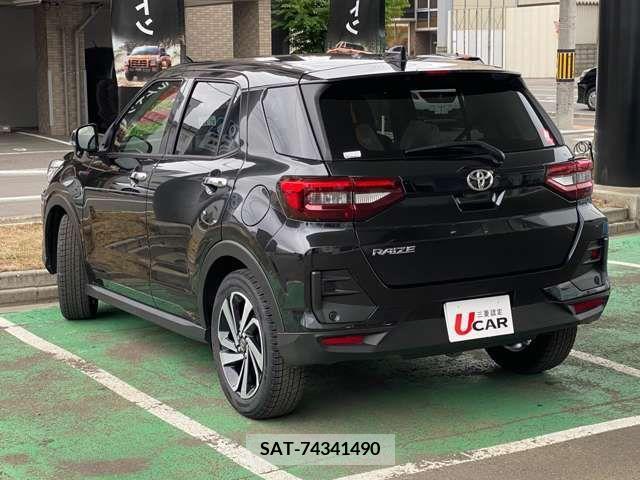 Toyota RAIZE 2023-09 324445-17