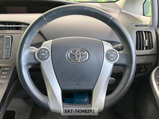 Toyota PRIUS 2010-09 322109-11