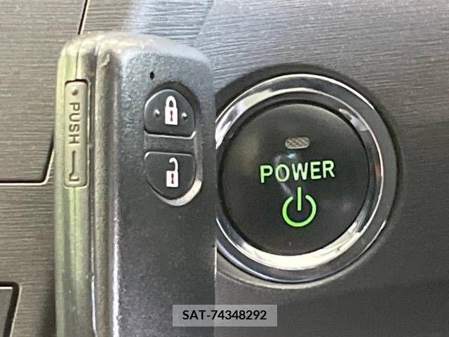 Toyota PRIUS 2010-09 322109-6
