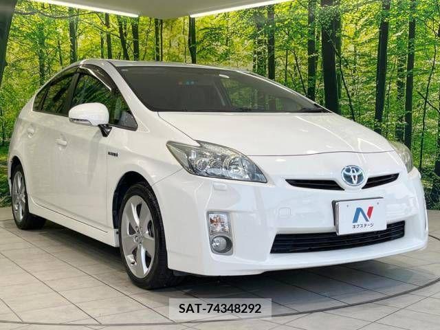 Toyota PRIUS 2010-09 322109-16
