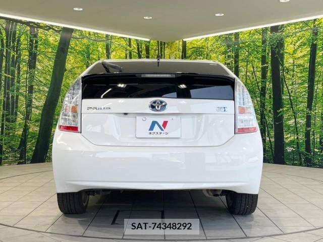 Toyota PRIUS 2010-09 322109-15