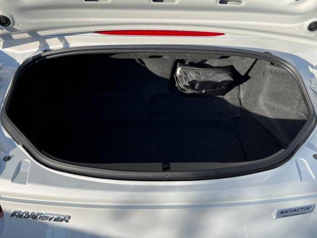Mazda ROADSTER 2015-07 18262-11
