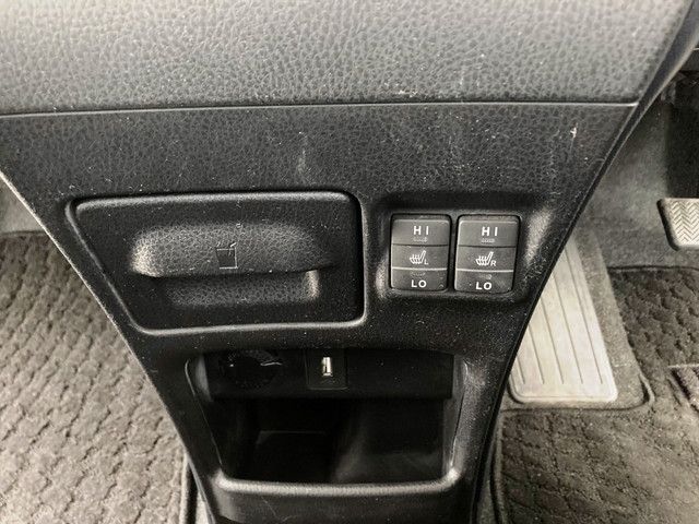 Toyota VOXY HYBRID 2015-06 16680-21