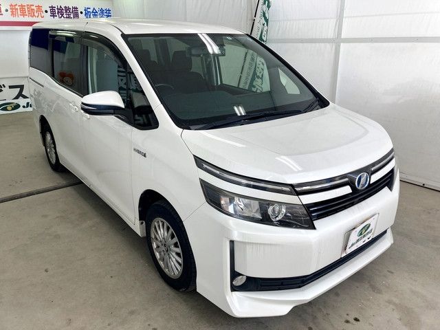 Toyota VOXY HYBRID 2015-06 16680-0