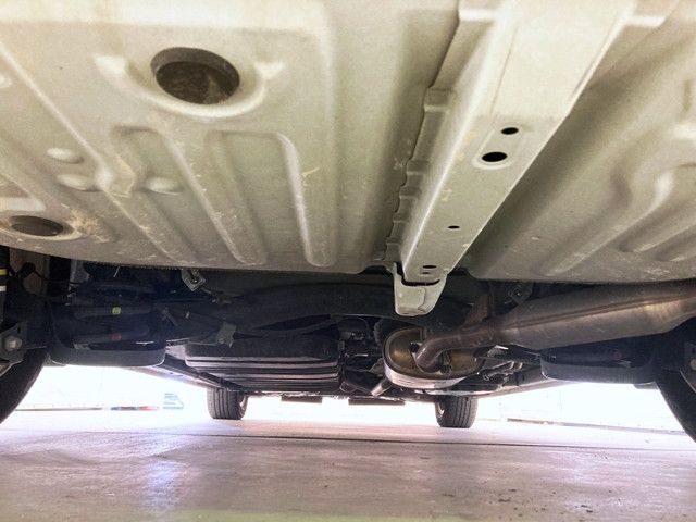 Toyota VOXY HYBRID 2015-06 16680-7