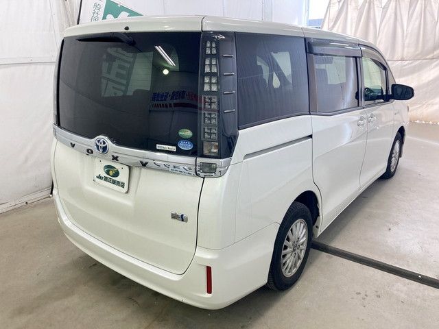 Toyota VOXY HYBRID 2015-06 16680-4