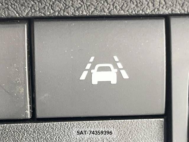 Mitsubishi EK WAGON 2022-03 300884-3